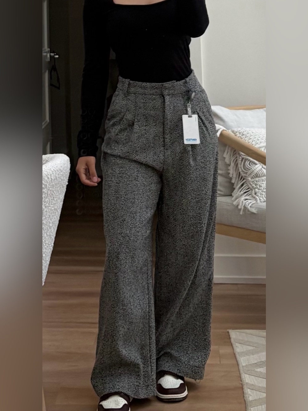 H&M Wide-Leg Herringbone Pants in Gray
